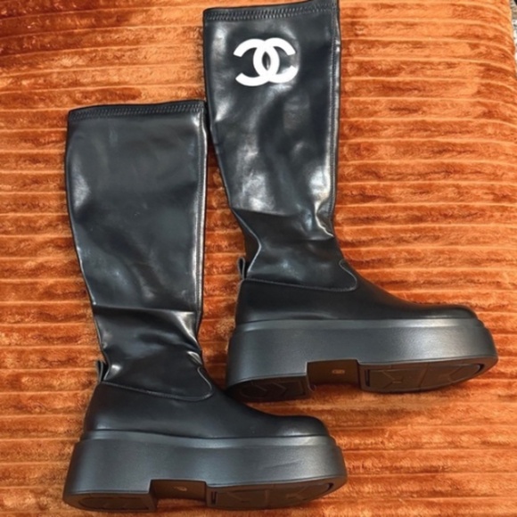 Black Platform Knee-High Boots – Size 39 - Picture 1 of 3